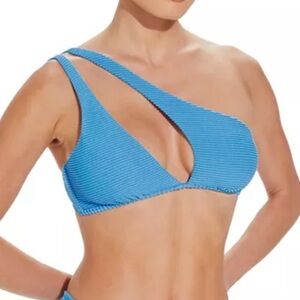 Chic One-Shoulder Bikini in Sky Blue